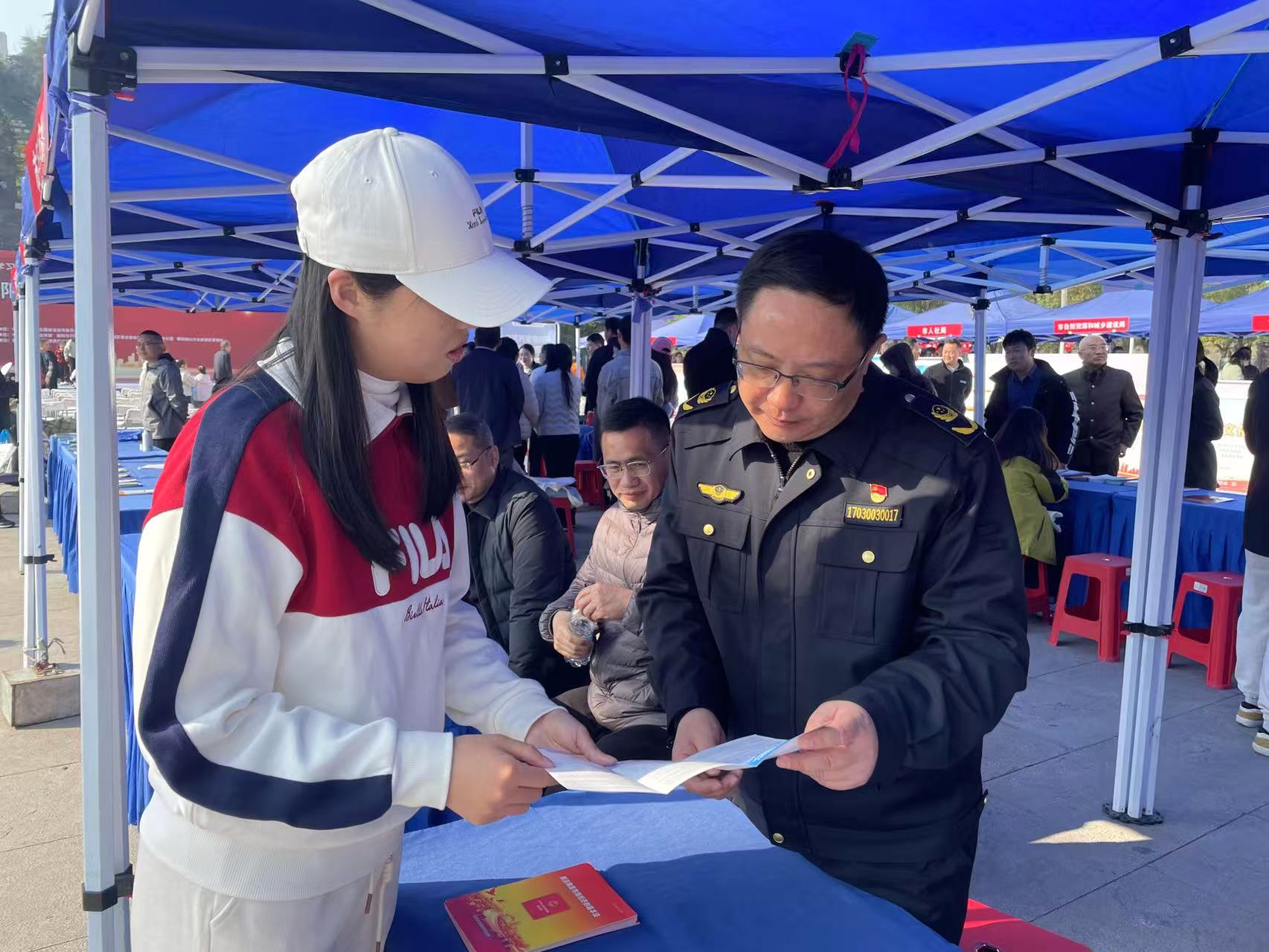 襄阳市市场监督管理局 规范市场主体登记注册代理，优化营商环境新篇章
